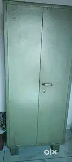 गोदरेज की अलमीरा