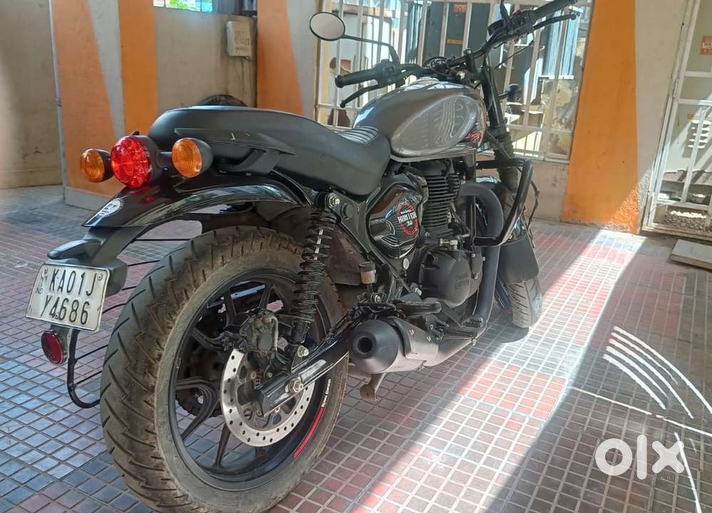 Royal enfield hunter model 2023 for sale, bike is in very good conditi