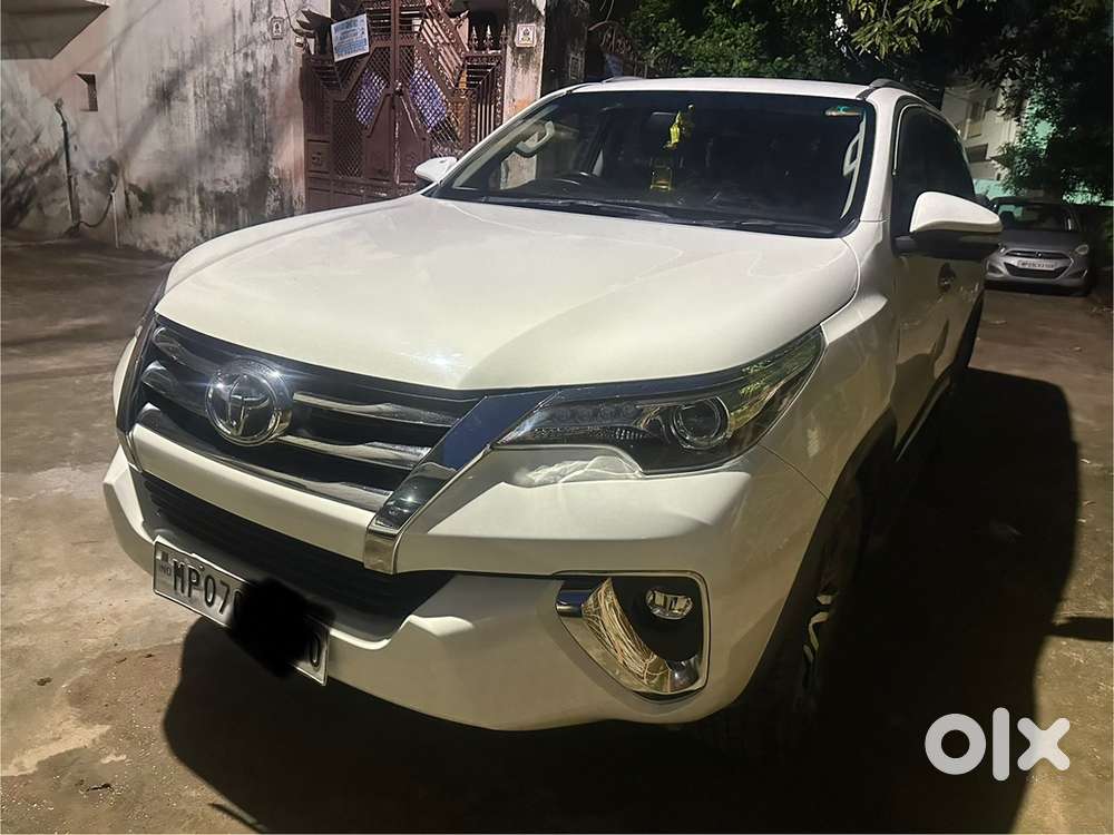 Toyota Fortuner 2020 Diesel 124000 Km Driven