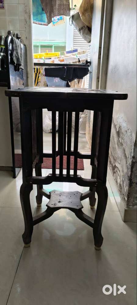 Antique Solid Saag Wood Table – Strong & Classic Design