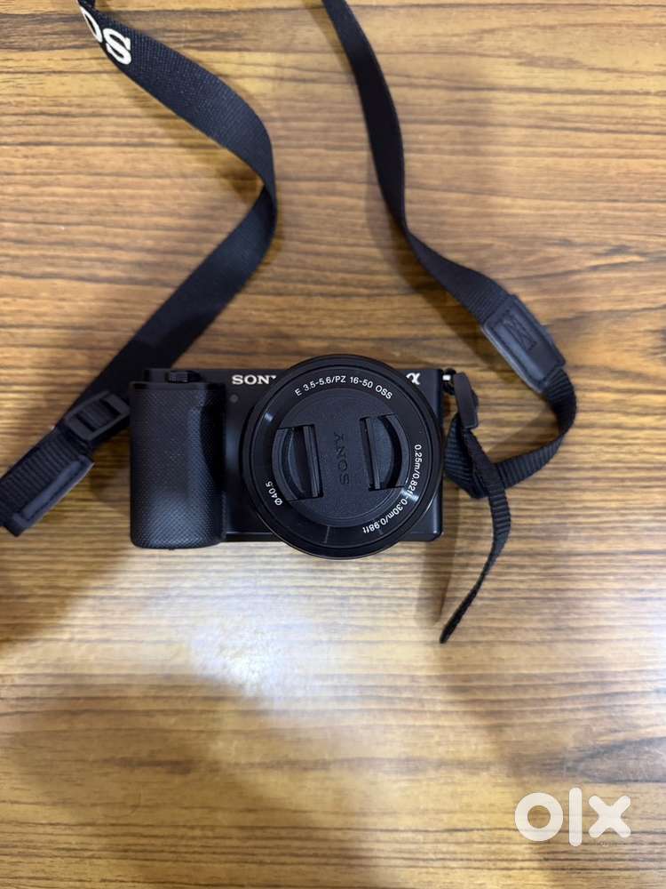 Sony ZV-E10 camera with 16-50 kit lens