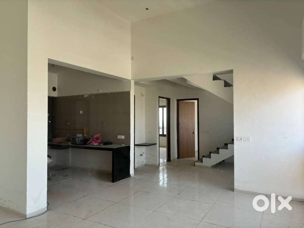 For Sell 3BHK Unfurnished PentHouse, Naranpura