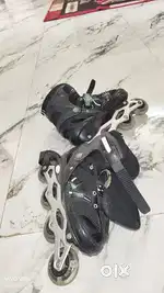 Skate shoes