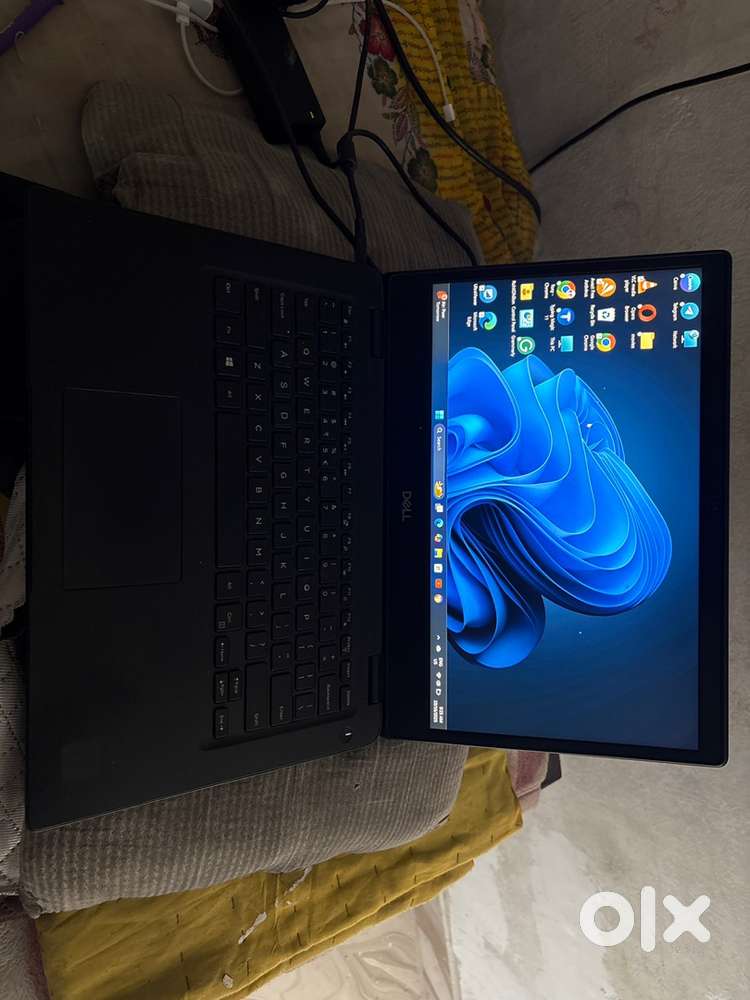 DELL Latitude 5000 512 GB HD ,12 GB RAM BLACK COLOUR