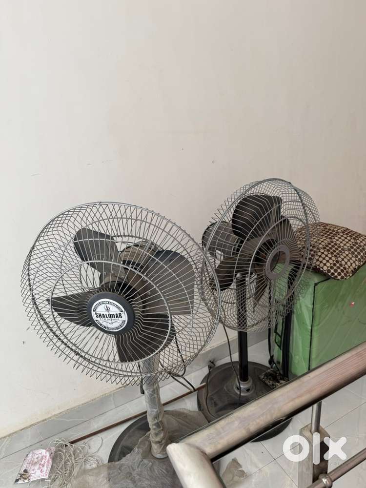 Brand new condition 2 standing fan 3 month old