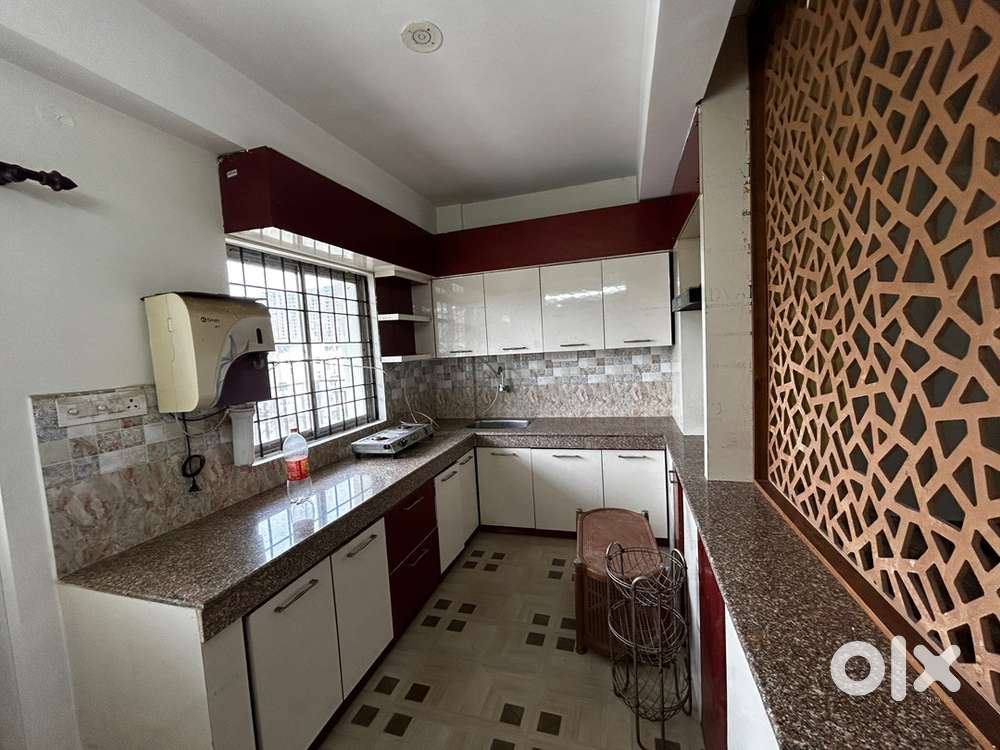 Semi furnished 3 BHK flat for Rent in Beharbari