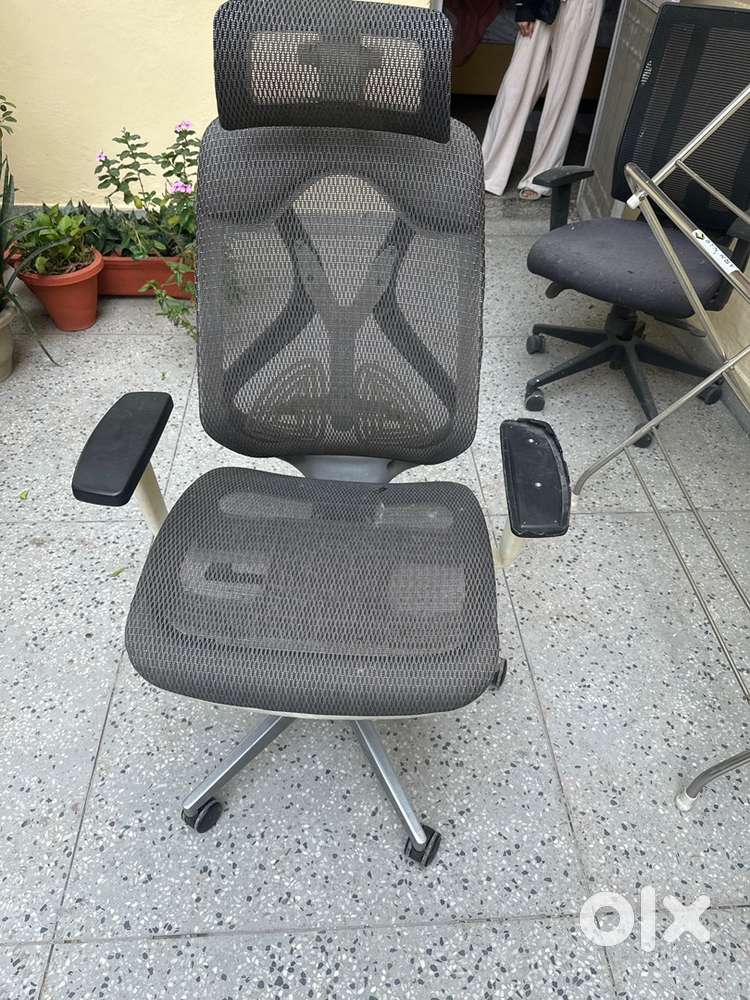 Computer ergonomic chair