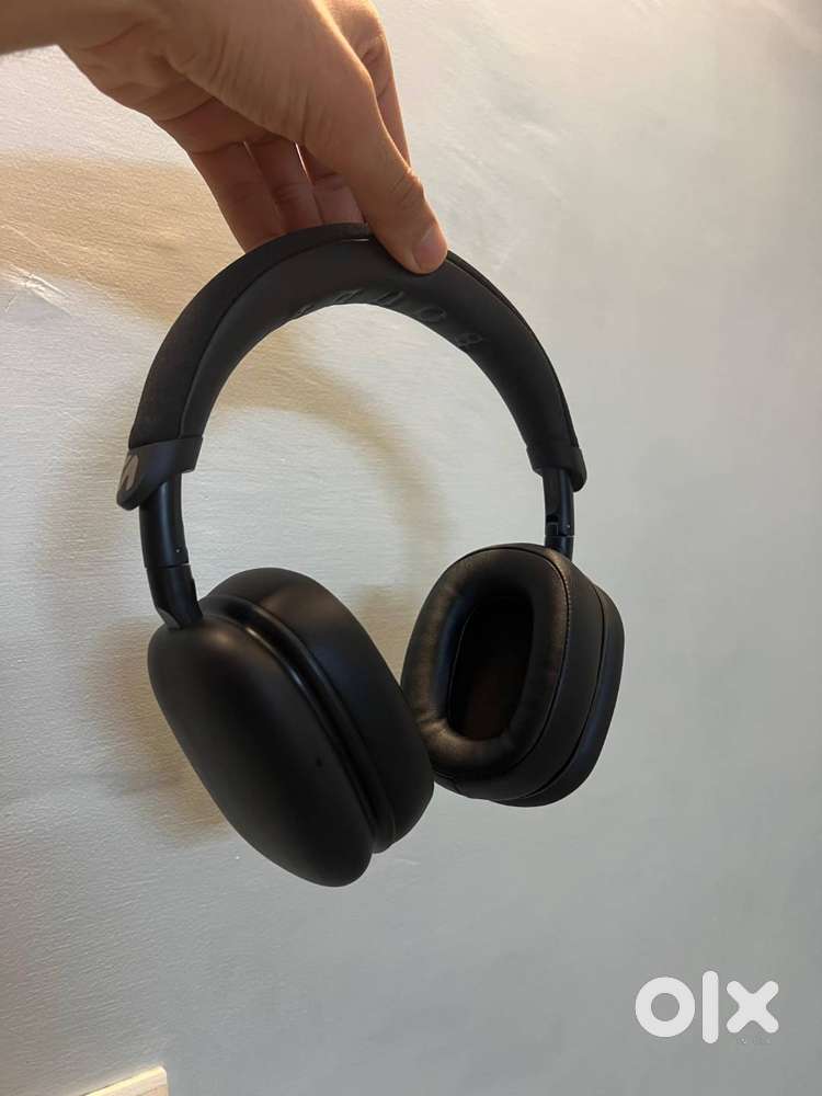 Boult headphones