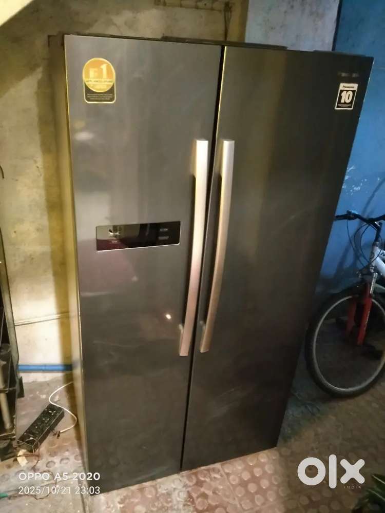 Panasonic 584L fridge