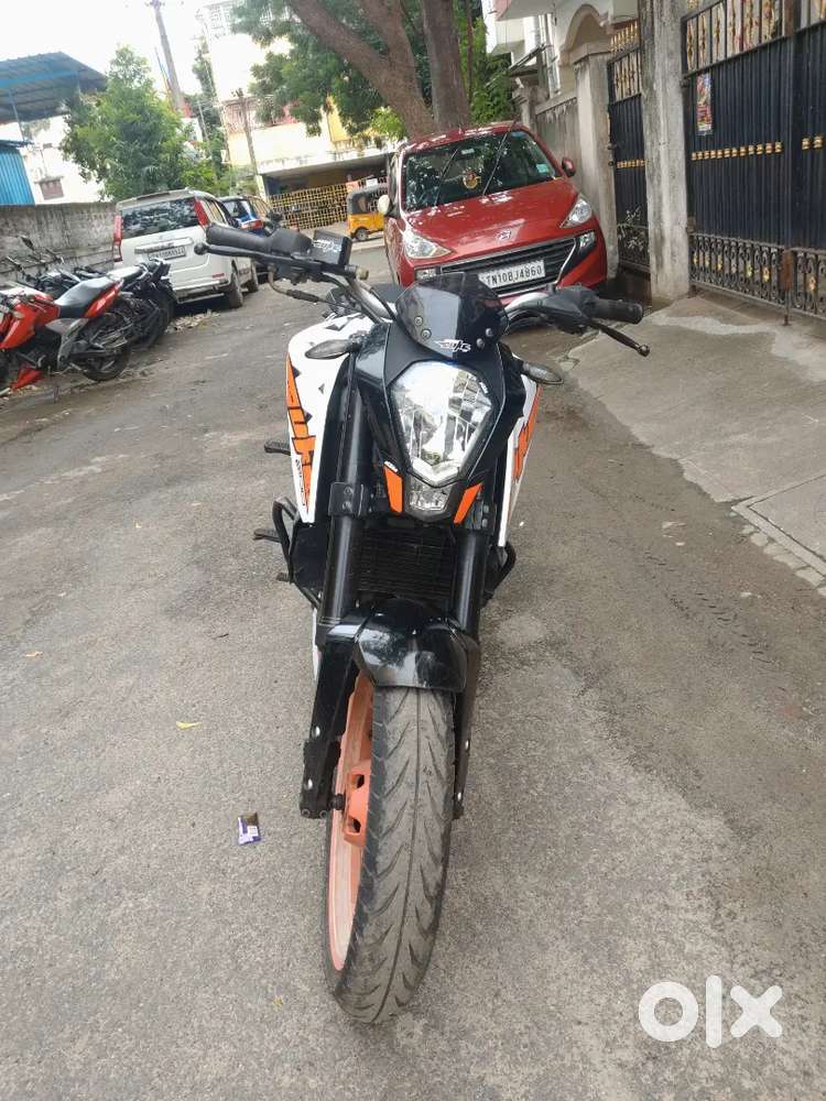 Ktm duke 125 2019 model single owner