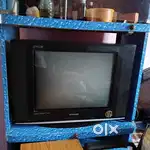 Samsung collar tv 20 INCHES