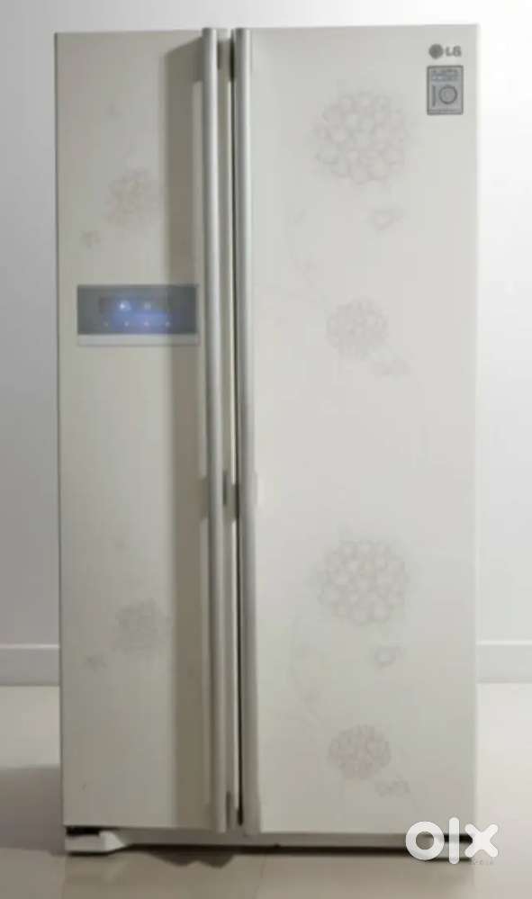 LG 600L Double Door Side-by-Side Refrigerator (2013 Model)- Functional