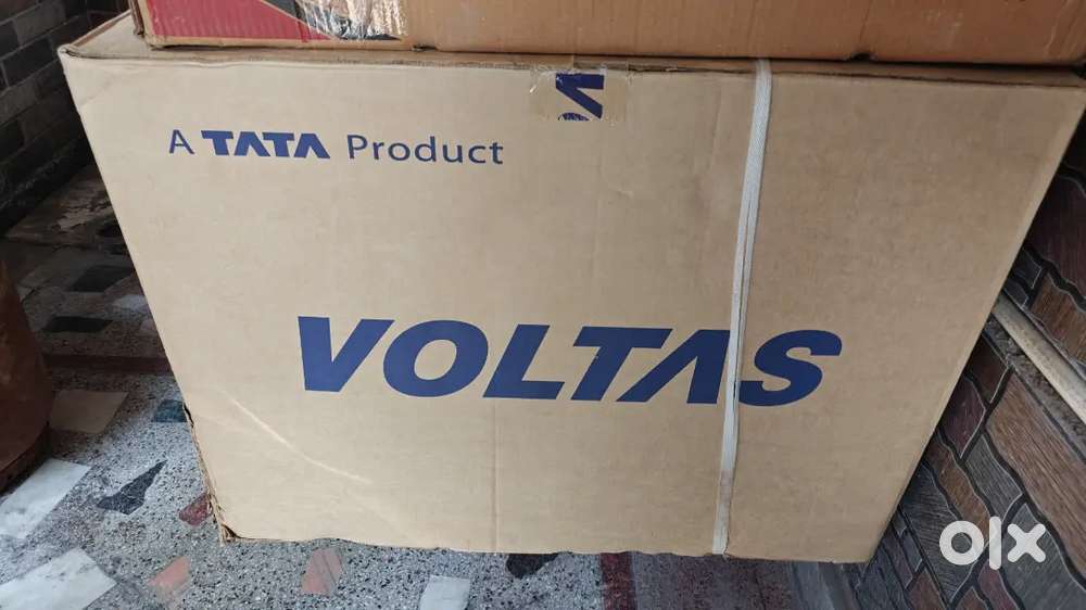 Box pack VOLTAS WINDOW AIR CONDITIONER  brand new box pack