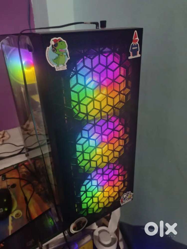 Gaming pc with monitor