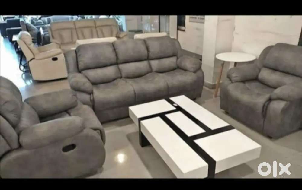 RECLINER SOFA SET ONE MOTERISE CHAIR ONE MANUAL CHAIR ONE 3 SEATER