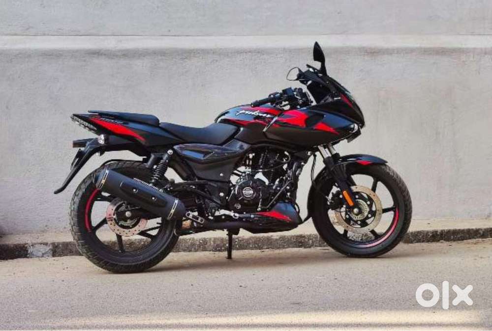Bajaj Pulsar 220F