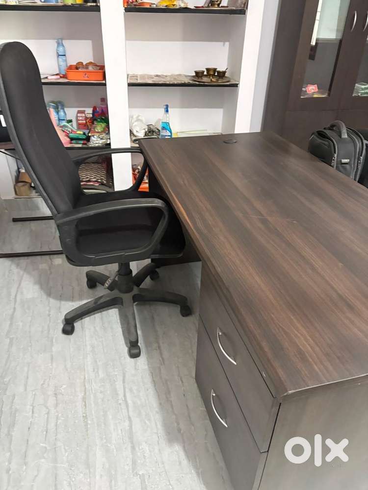 Office Tables and Chairs