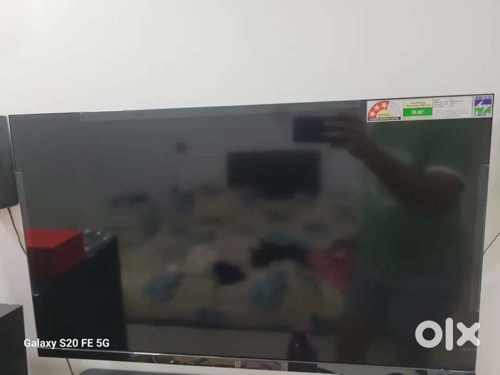 OnePlus 32-inch Smart TV (2022 Model)–Great Condition, Minor Lag Issue