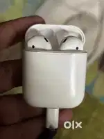 Apple airpods 2nd gen in very good condition