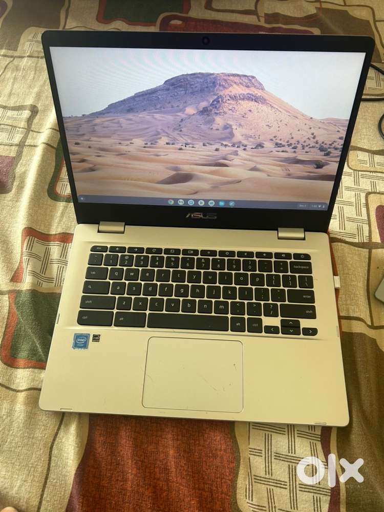 Asus laptop chromebook  Excellent condition, lightweight
