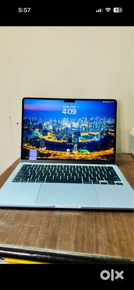 Apple macbook Air m4 blue colour 2 month old