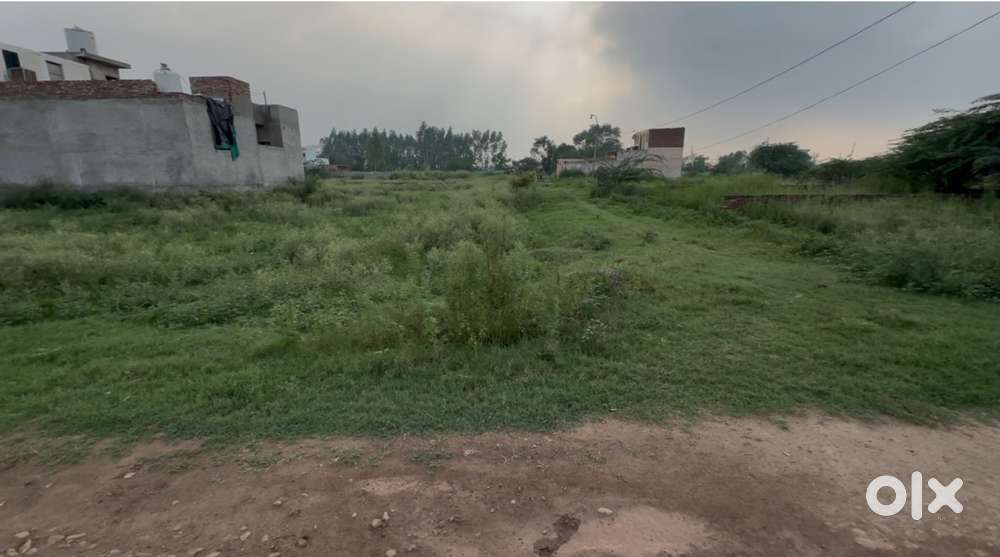 On Highway Plot In Kurali