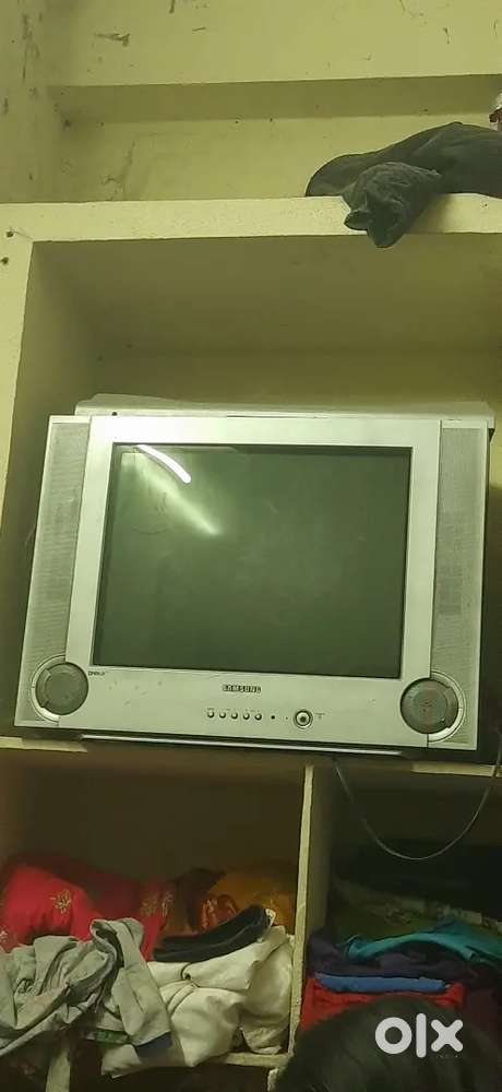 Old colour tv samsung