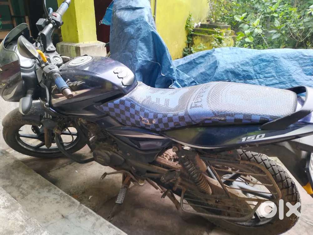 Bajaj palsar