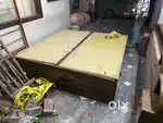 Double bed with back