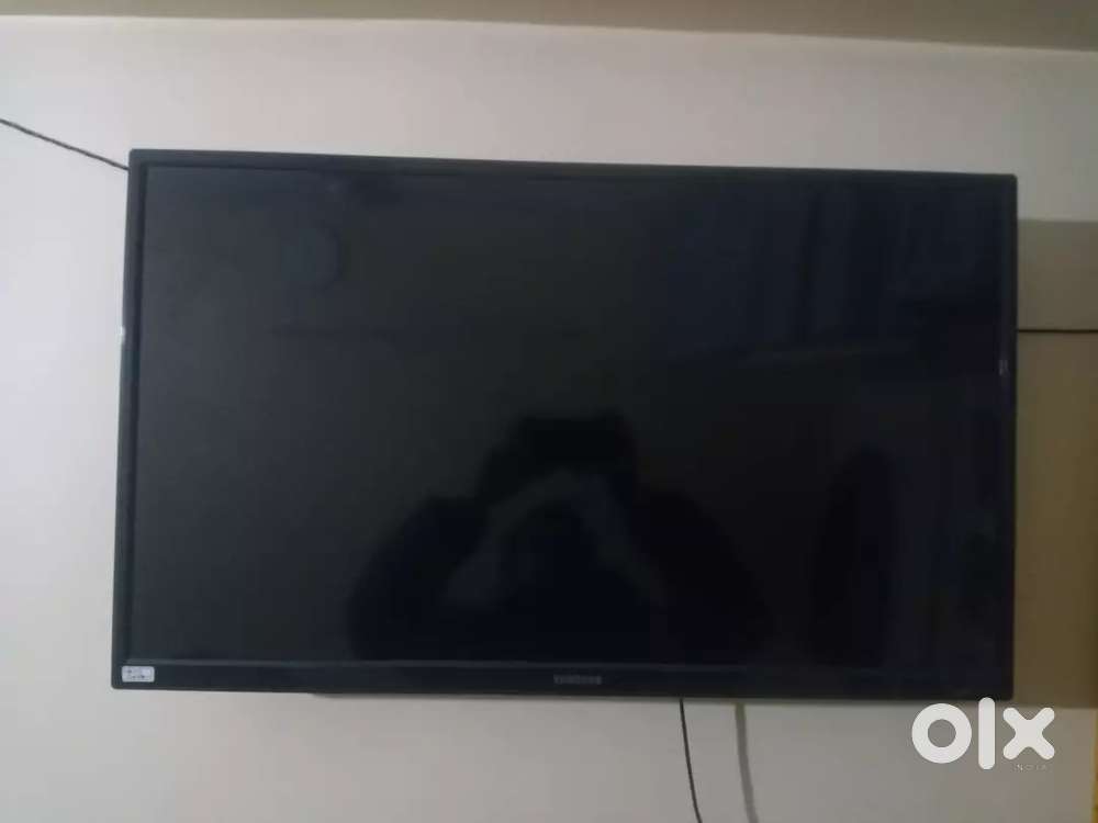Samsung smart tv (urgent sale)