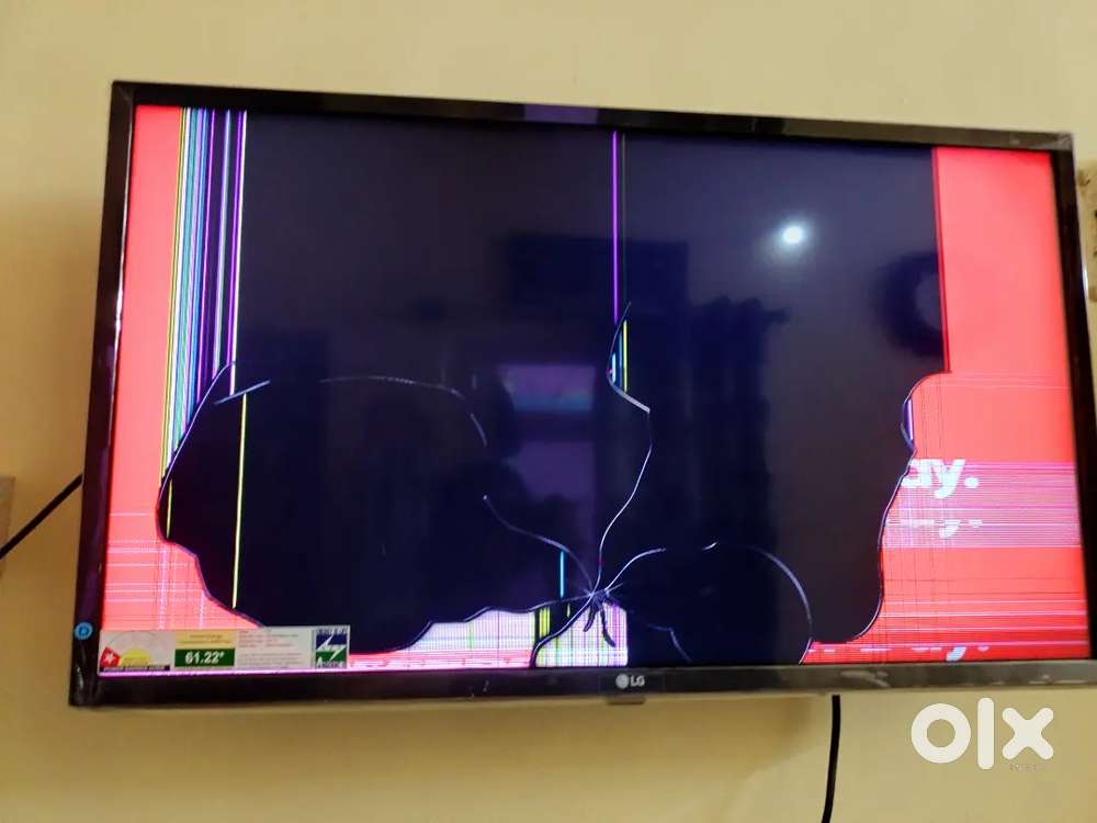 New 3 month tv display broken