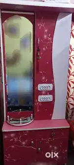 Dressing table