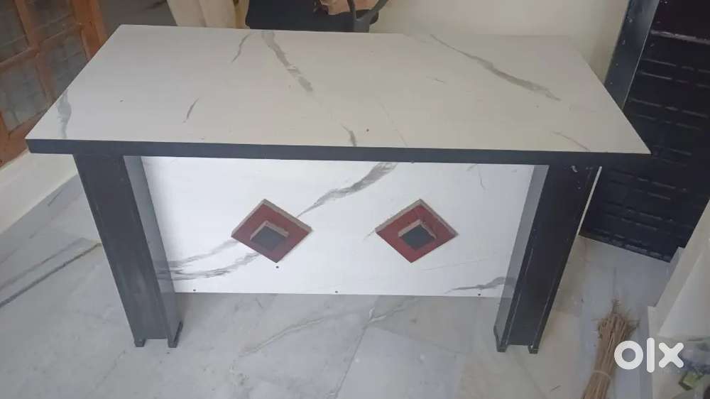 Computer Table