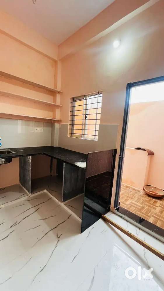 1 Bhk flat for rent girl and family contact for me