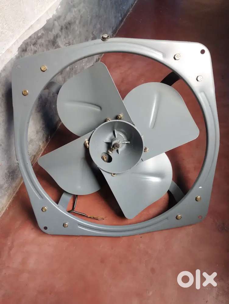 Crompton Adjust Fan