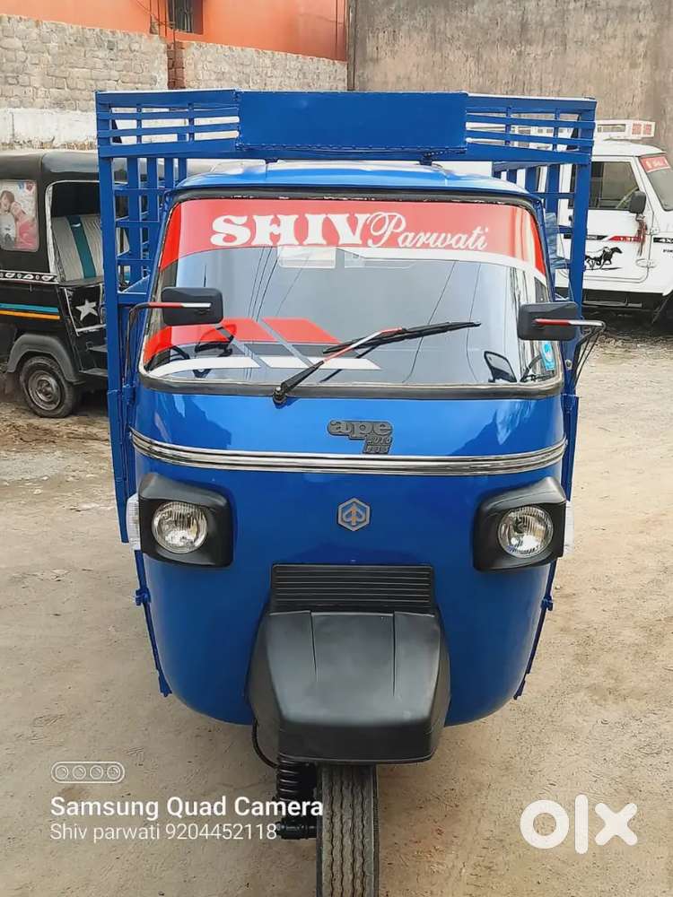 Piaggio cargo 892805 Auto 8537 All paper 0k