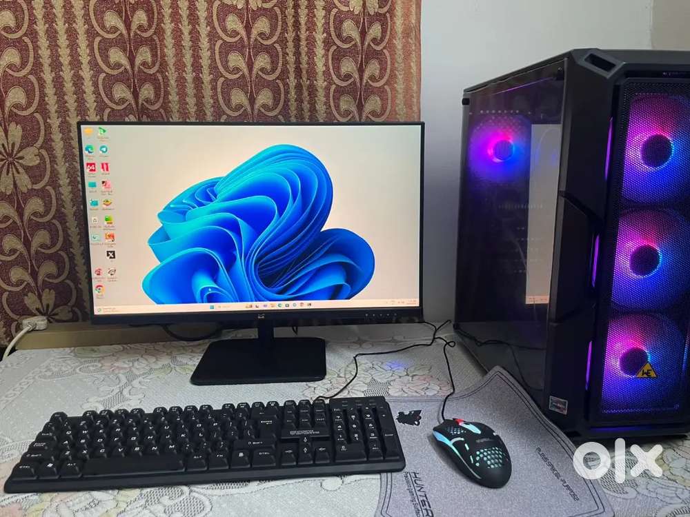 3 month old with bill gaming editing Desktop computer PC Ryzen 5,32 gb