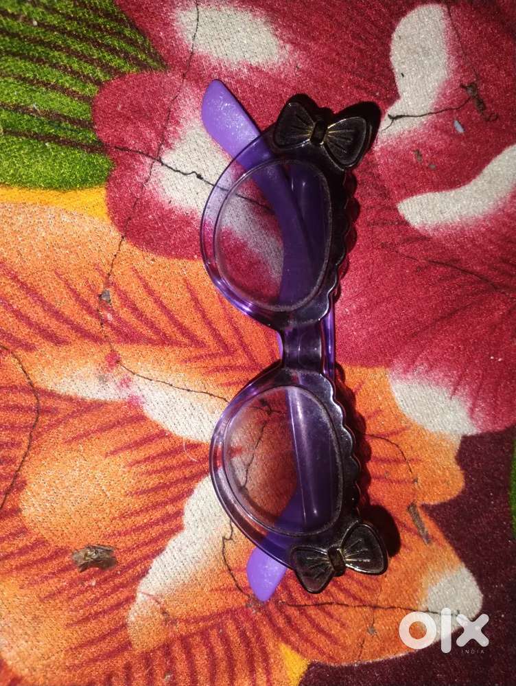 Khubsurat dikhne wala chashma