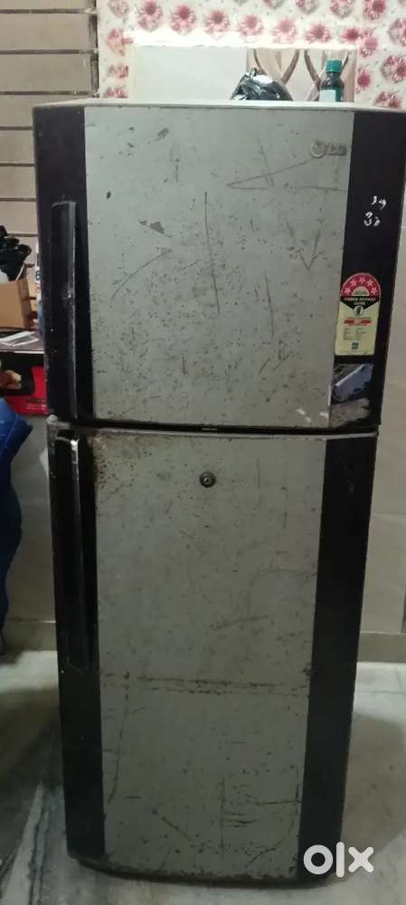 Lg refrigerator 240 litre