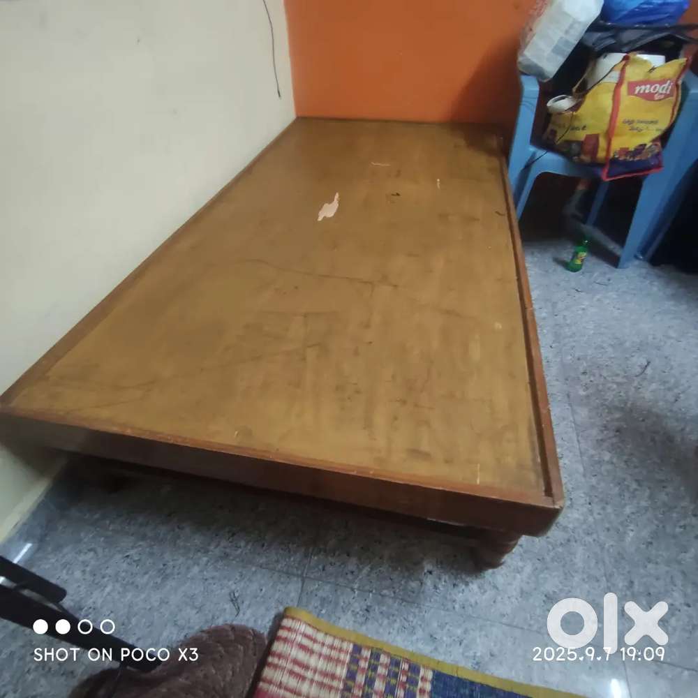 Wooden cot