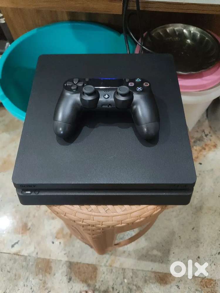 Sony PlayStation 4