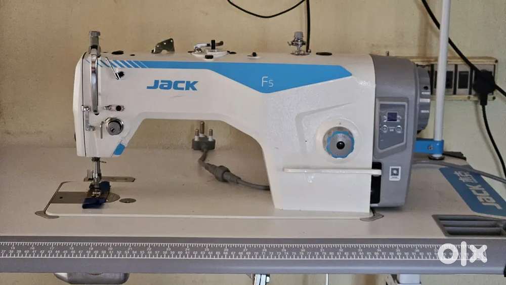 Jack F5 Sewing machine