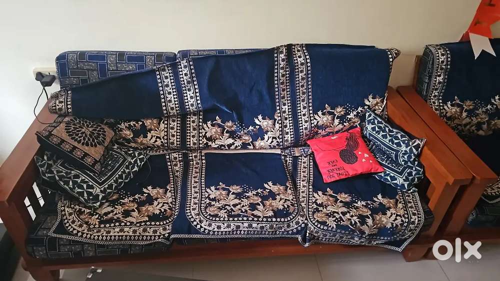 3+1+1 Wooden Sofa, 1 year old only, extremely in good condition