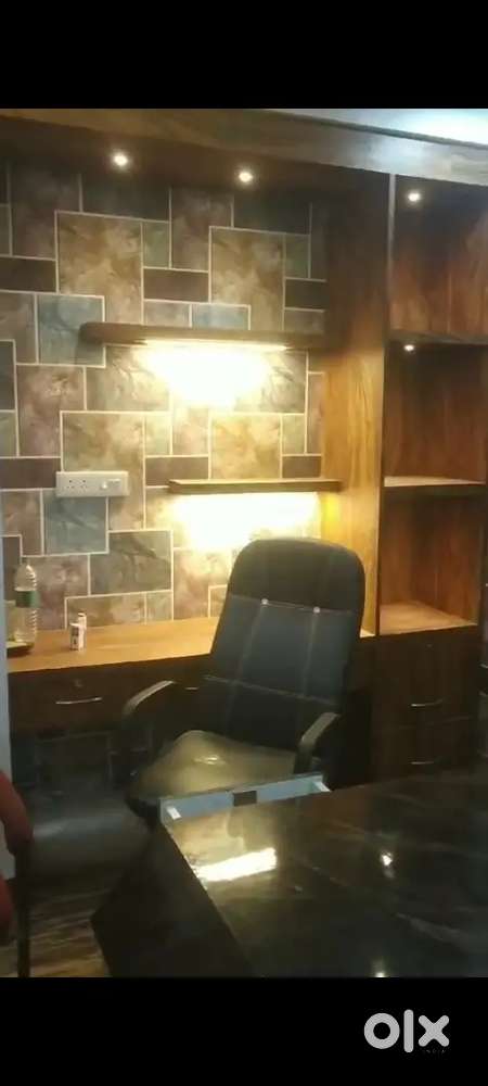 200 sq feet furnished office