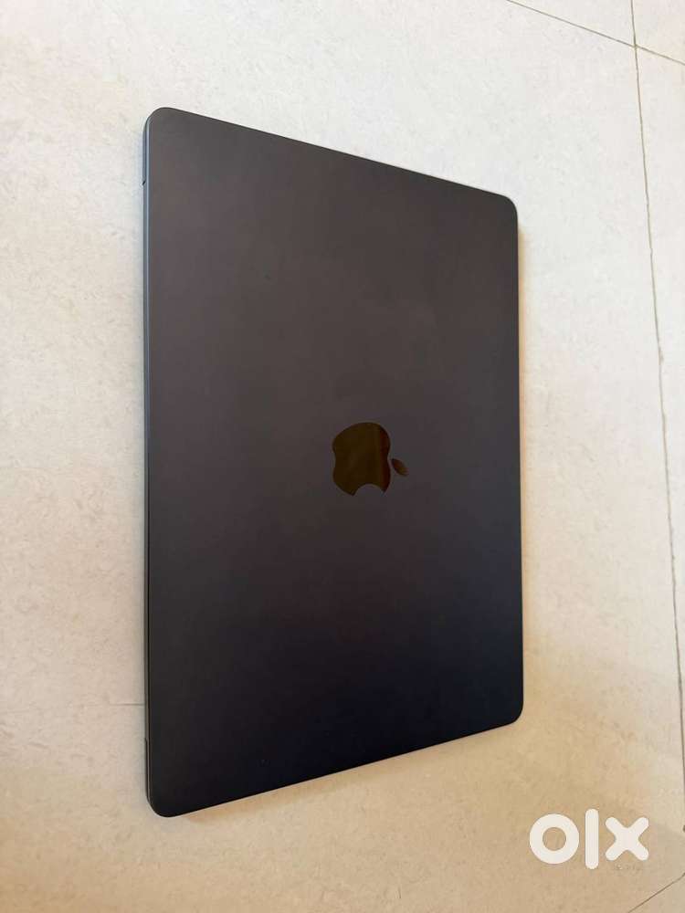 MacBook Air M2 8 GB  Super condition