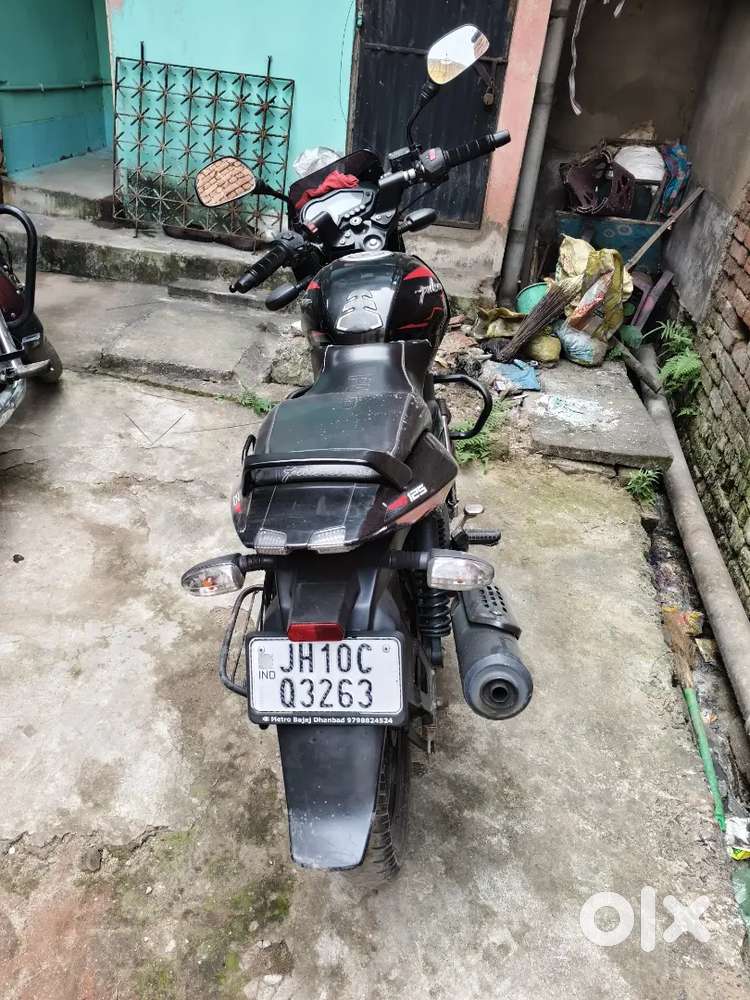 Bajaj Pulsar 125