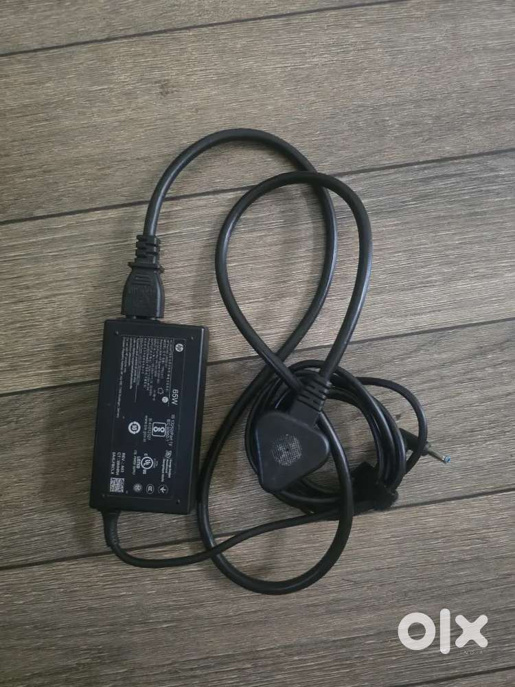 Original HP 65W Laptop Charger – Working Condition