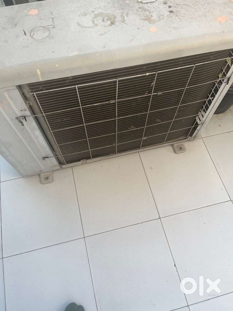 LG1.5 Ton Split AC