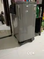 Refrigerator(Whirlpool).
