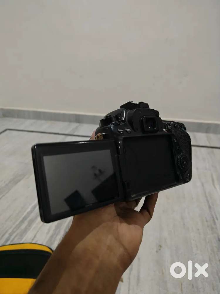 Canon EOS 80d Good Condition With All Accesories Available